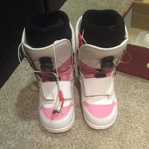 Vans Snowboard Boots Kids Size 5